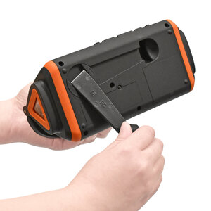 sl-091_07-charge_clank.jpg